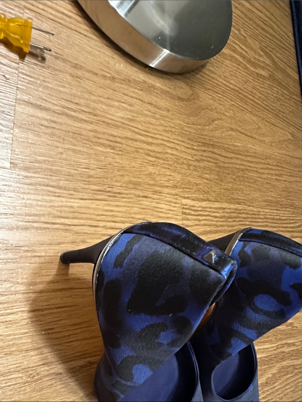Ted Baker Blue Patterned Pointed Toe Stiletto Heels - Picture 5 of 6